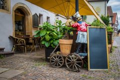 以前沒做過該類型餐飲就一定做不好此類的餐廳設(shè)計(jì)嗎？